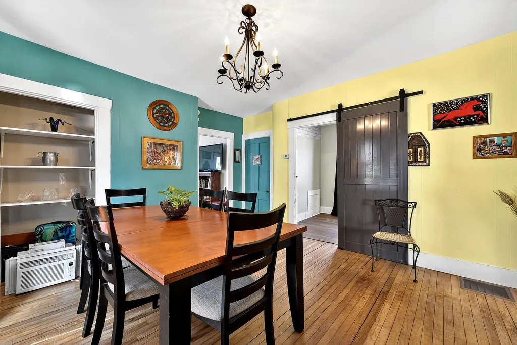 192 Brunswick Avenue Gardiner ME 04345
