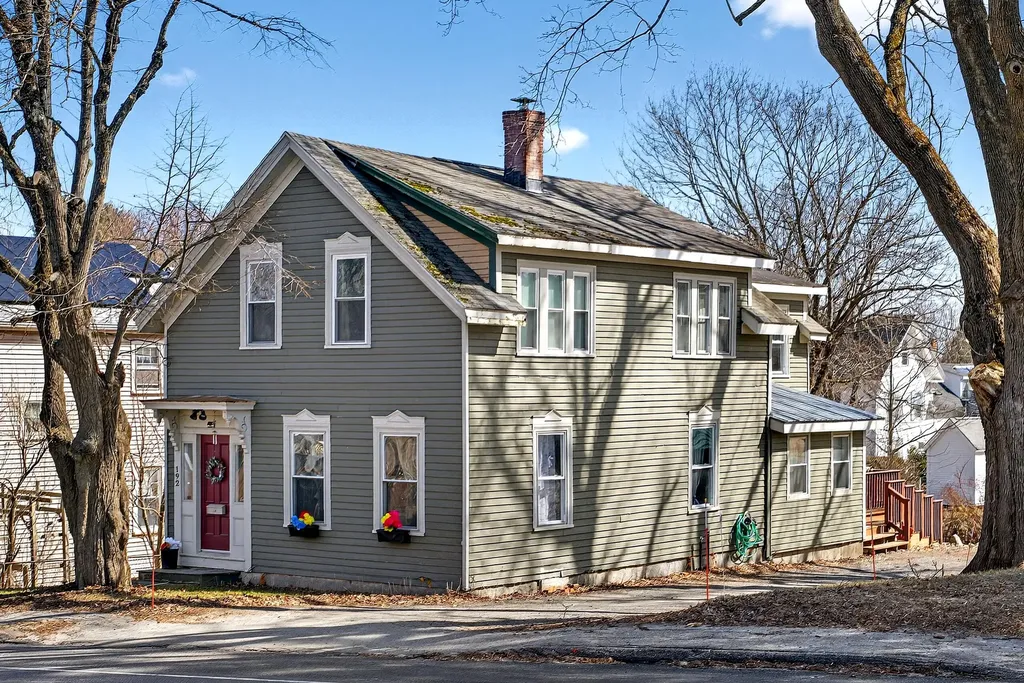 192 Brunswick Avenue Gardiner ME 04345