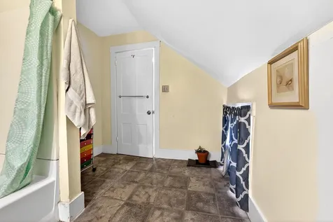 192 Brunswick Avenue Gardiner ME 04345