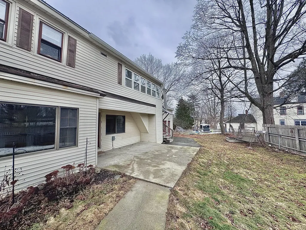68 High Street Fairfield ME 04937