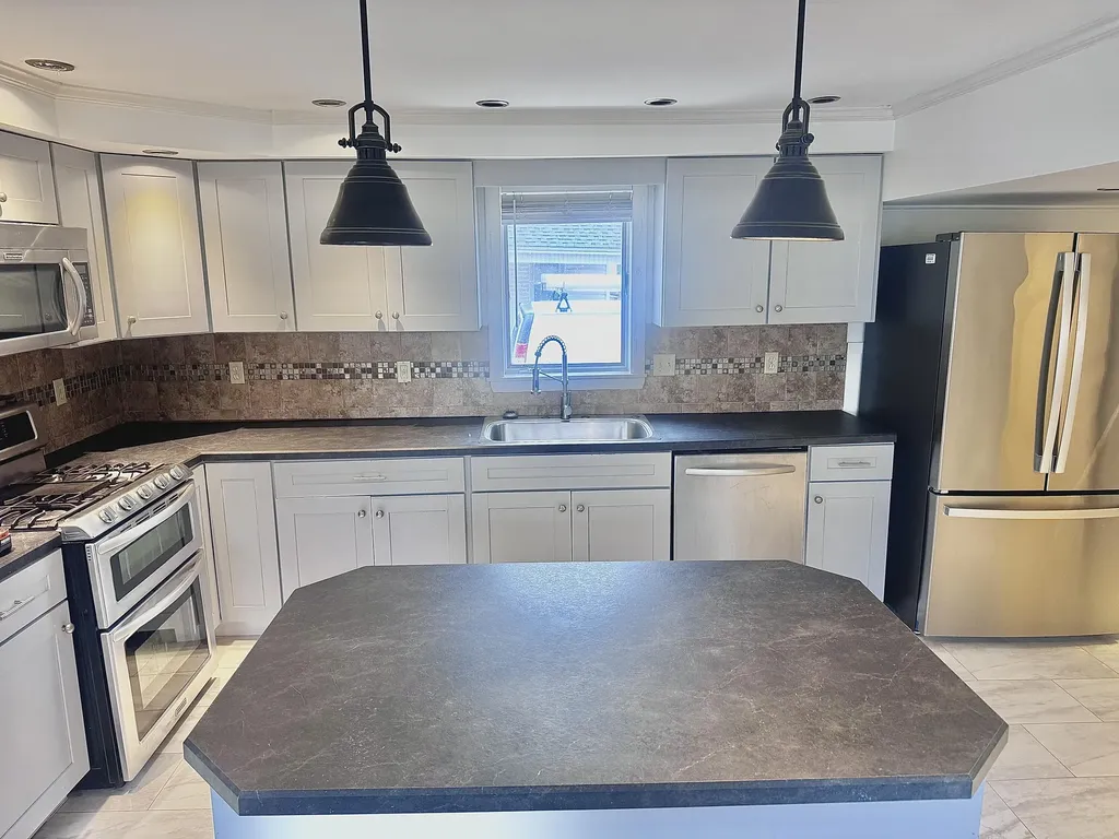 68 High Street Fairfield ME 04937