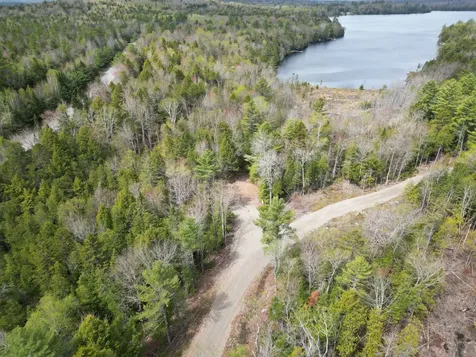 20 Twin Springs Lane Lincoln ME 04457