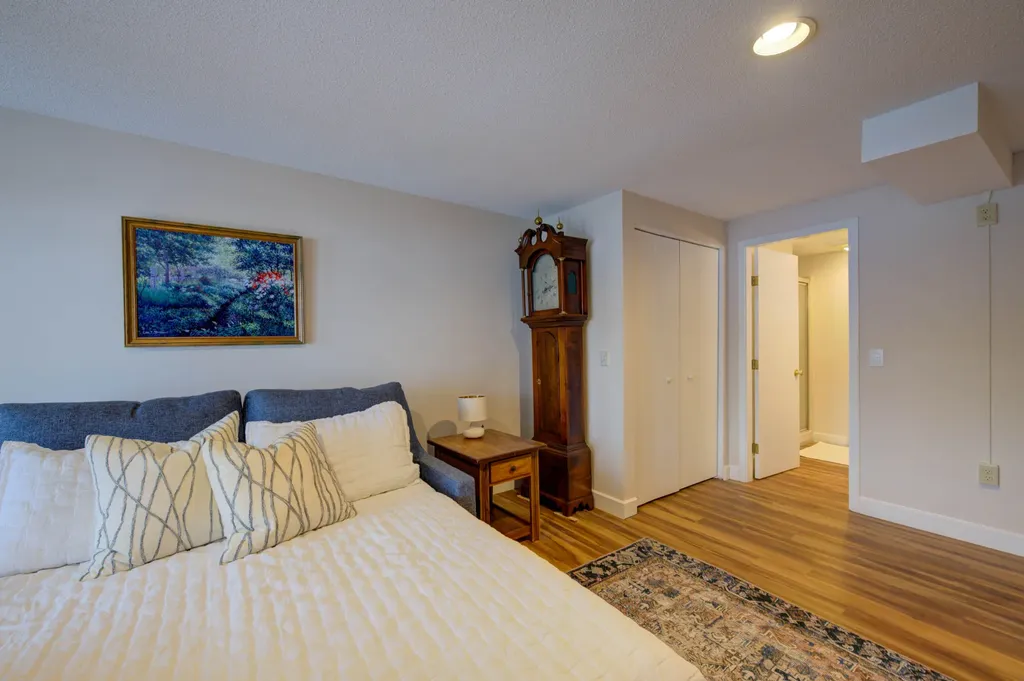 19 Goodridge Drive Naples ME 04055