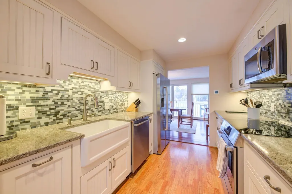 19 Goodridge Drive Naples ME 04055