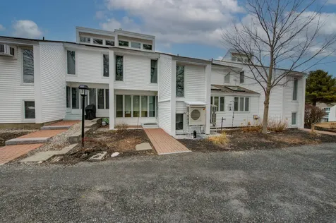 19 Goodridge Drive Naples ME 04055
