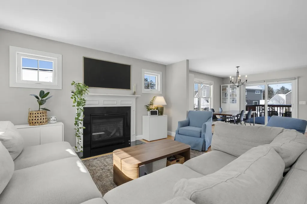 43 Dylan Drive Scarborough ME 04074