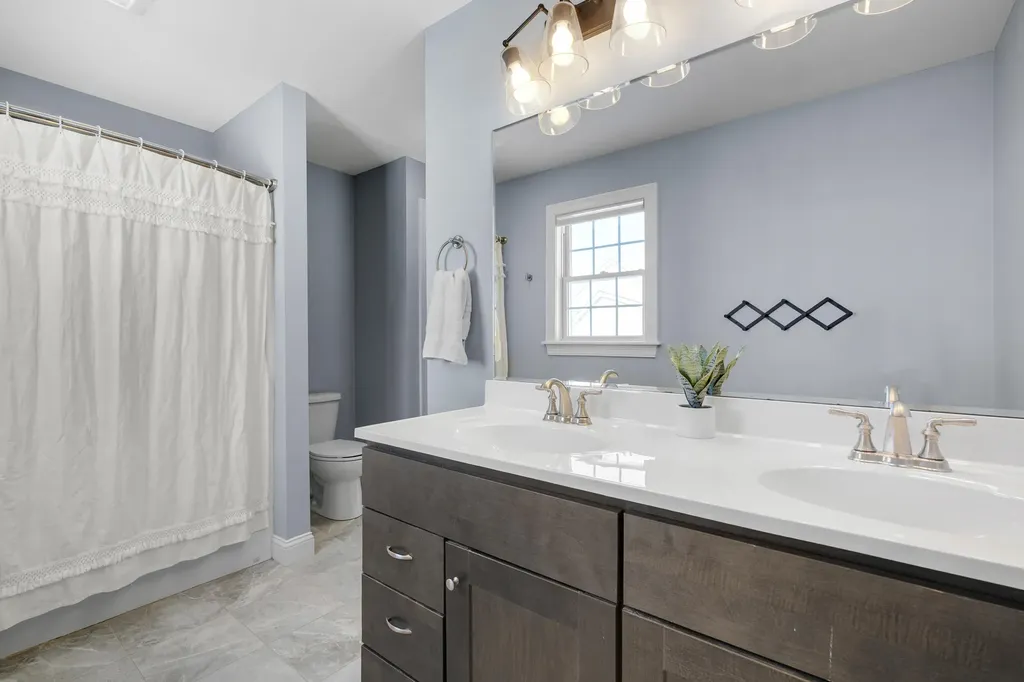 43 Dylan Drive Scarborough ME 04074