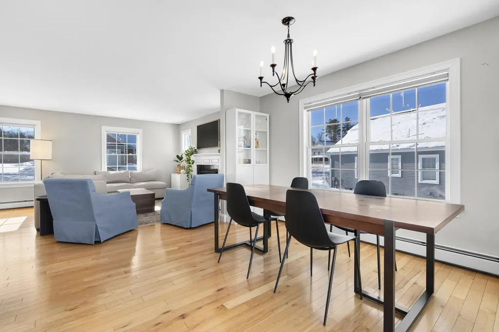 43 Dylan Drive Scarborough ME 04074