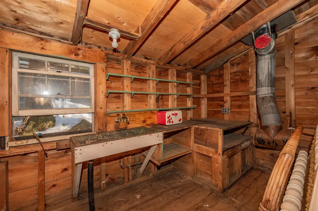 15 Farrar Drive Dover-foxcroft ME 04426