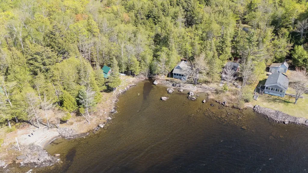 15 Farrar Drive Dover-foxcroft ME 04426