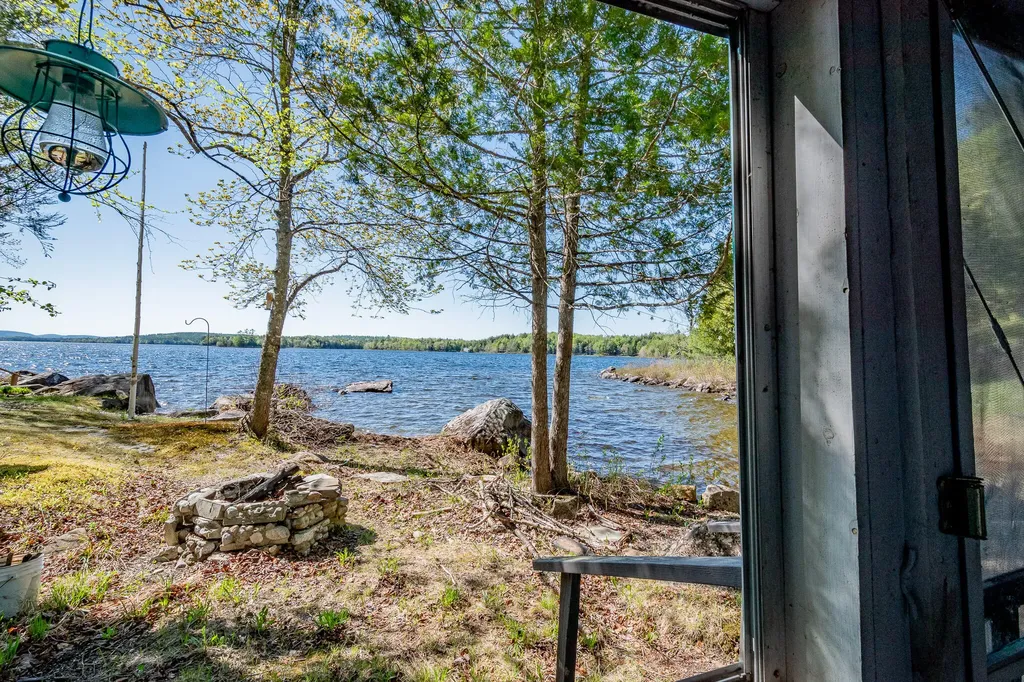 15 Farrar Drive Dover-foxcroft ME 04426