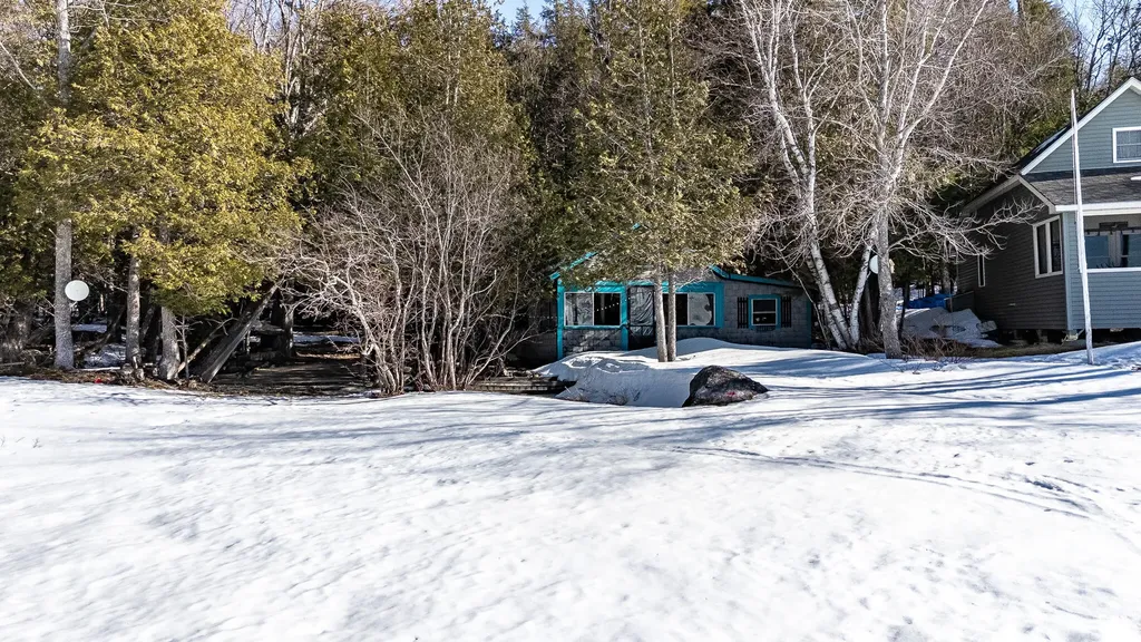 15 Farrar Drive Dover-foxcroft ME 04426