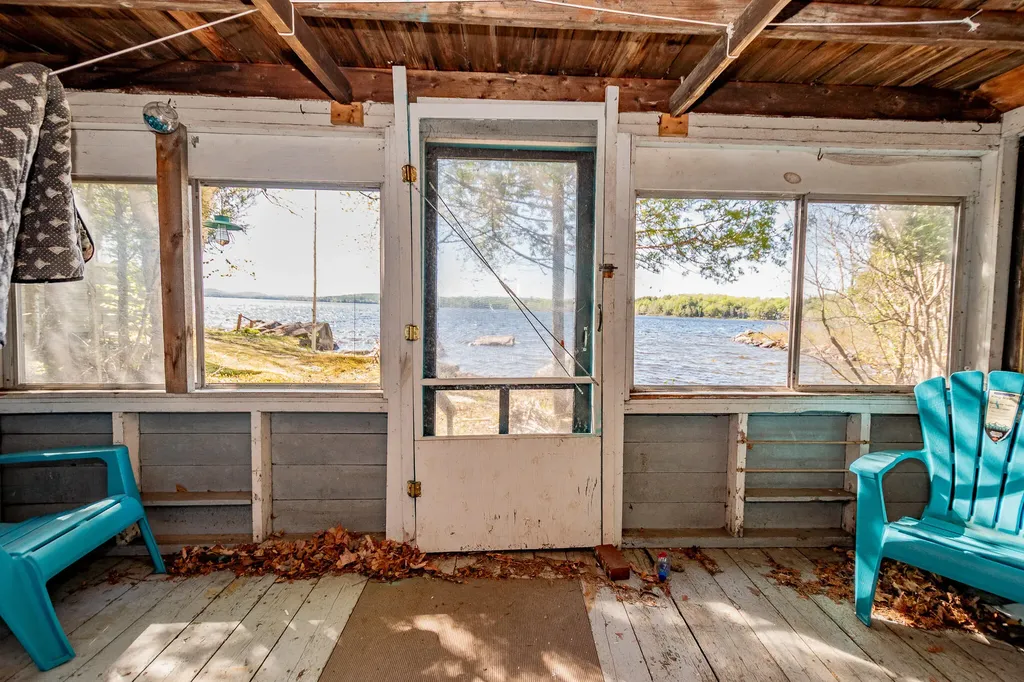 15 Farrar Drive Dover-foxcroft ME 04426