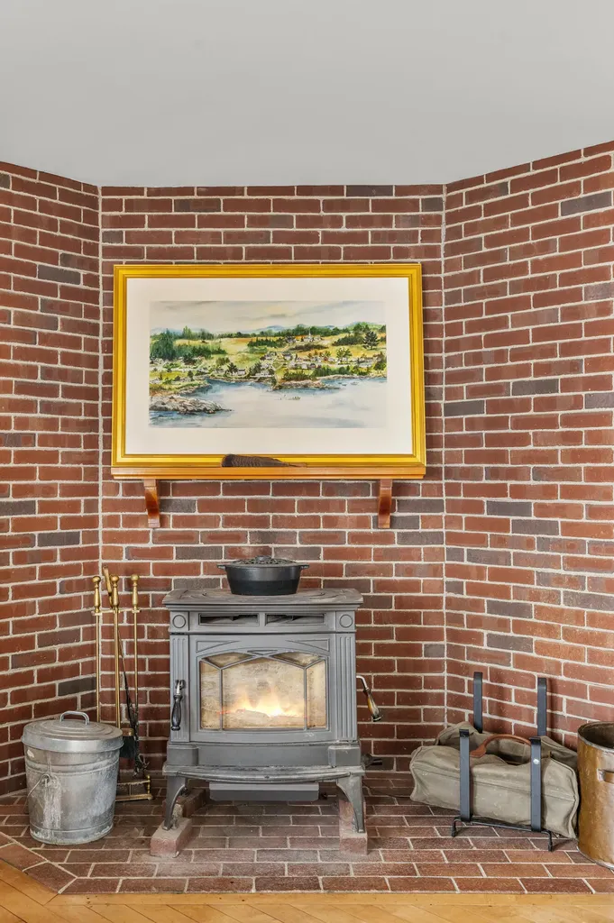46 River Edge Drive Woolwich ME 04579