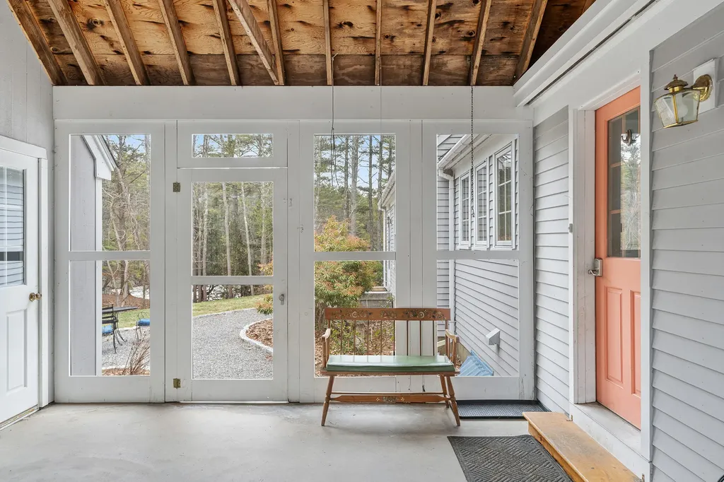 46 River Edge Drive Woolwich ME 04579