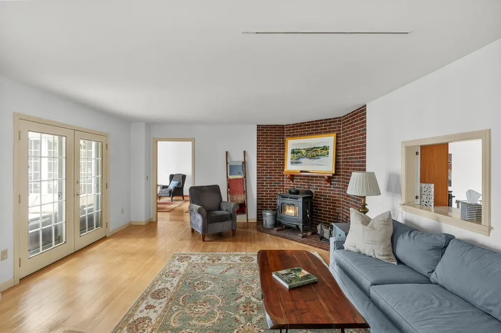 46 River Edge Drive Woolwich ME 04579