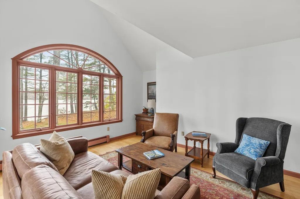 46 River Edge Drive Woolwich ME 04579
