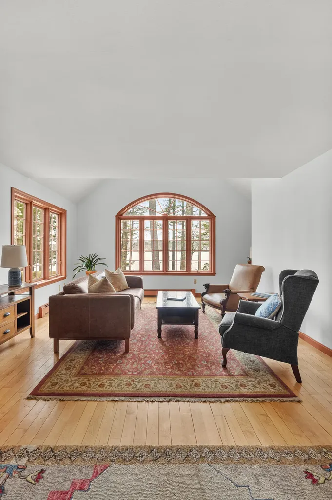 46 River Edge Drive Woolwich ME 04579