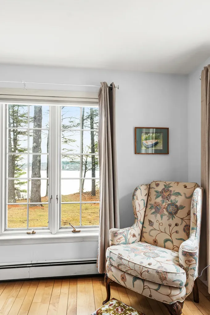 46 River Edge Drive Woolwich ME 04579