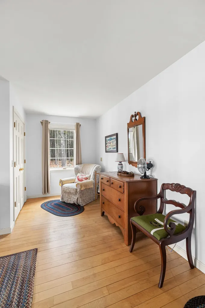 46 River Edge Drive Woolwich ME 04579