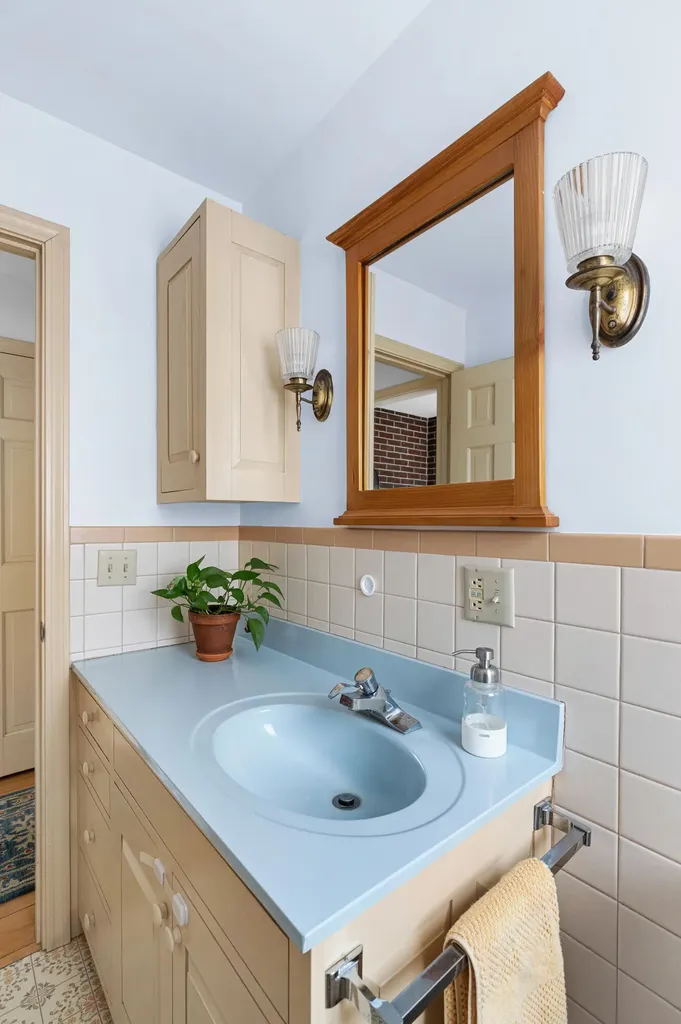 46 River Edge Drive Woolwich ME 04579
