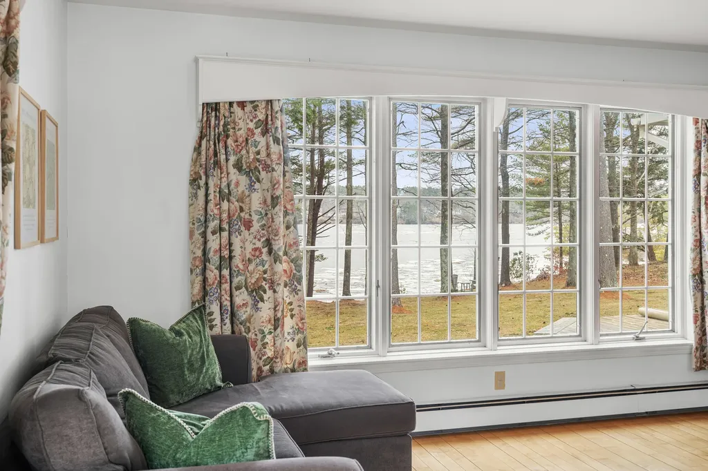46 River Edge Drive Woolwich ME 04579