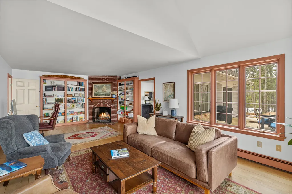 46 River Edge Drive Woolwich ME 04579