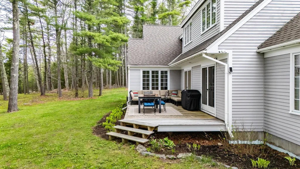46 River Edge Drive Woolwich ME 04579