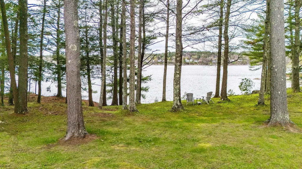 46 River Edge Drive Woolwich ME 04579