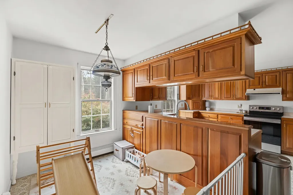 46 River Edge Drive Woolwich ME 04579