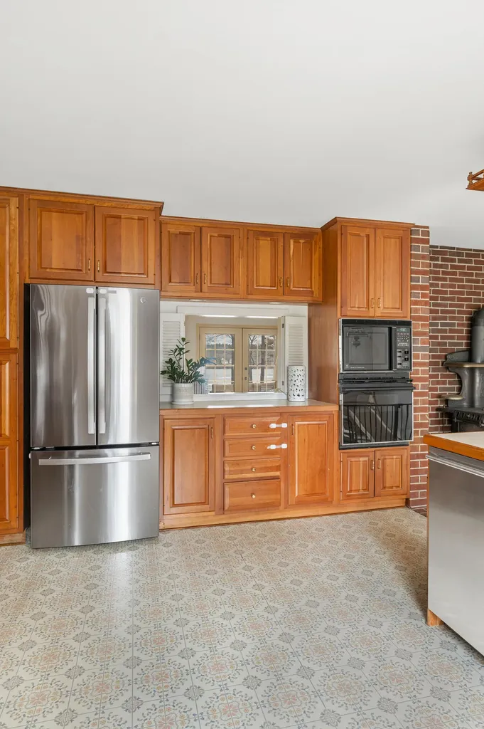46 River Edge Drive Woolwich ME 04579