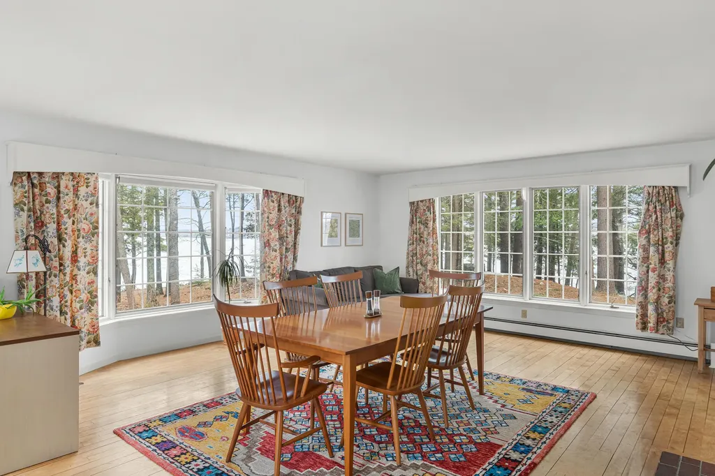 46 River Edge Drive Woolwich ME 04579