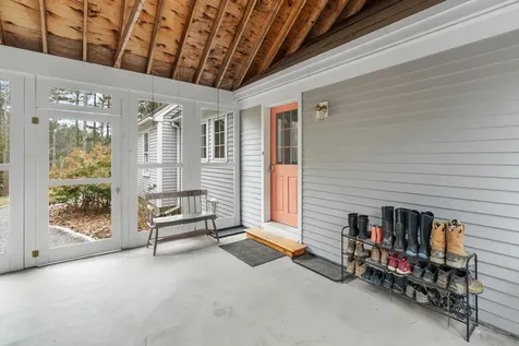46 River Edge Drive Woolwich ME 04579