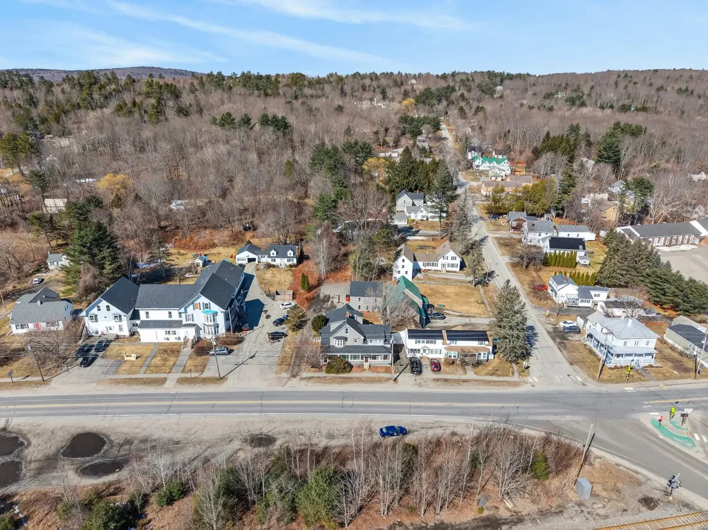 100 Route 133 Winthrop ME 04364