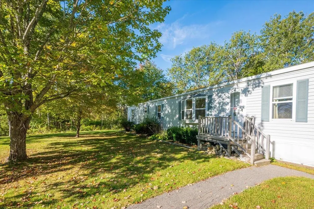 46 Cedar Drive Warren ME 04864