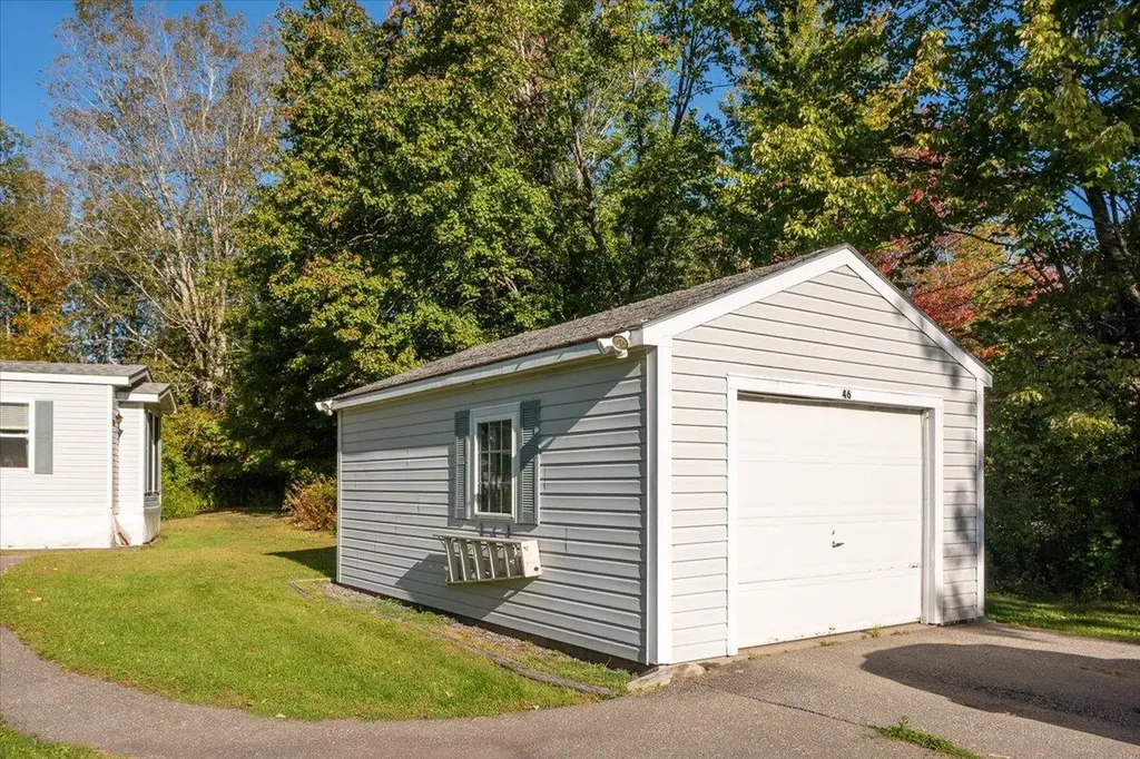 46 Cedar Drive Warren ME 04864