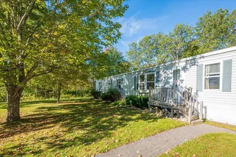 46 Cedar Drive Warren ME 04864