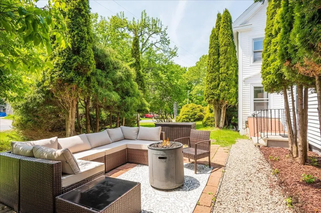 13 Mcmullen Avenue Tremont ME 04653