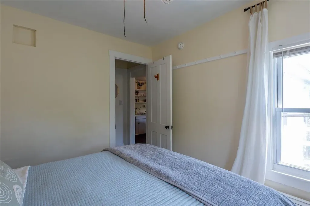 13 Mcmullen Avenue Tremont ME 04653