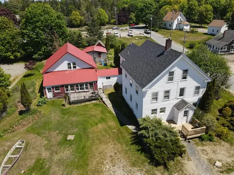 13 Mcmullen Avenue Tremont ME 04653