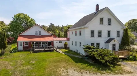 13 Mcmullen Avenue Tremont ME 04653