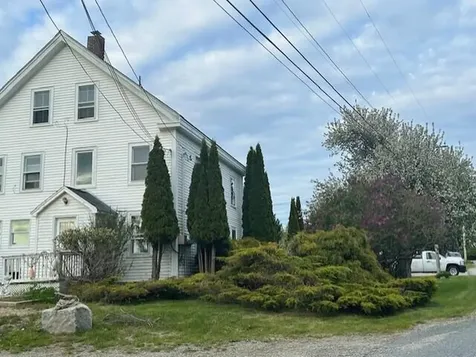 13 Mcmullen Avenue Tremont ME 04653