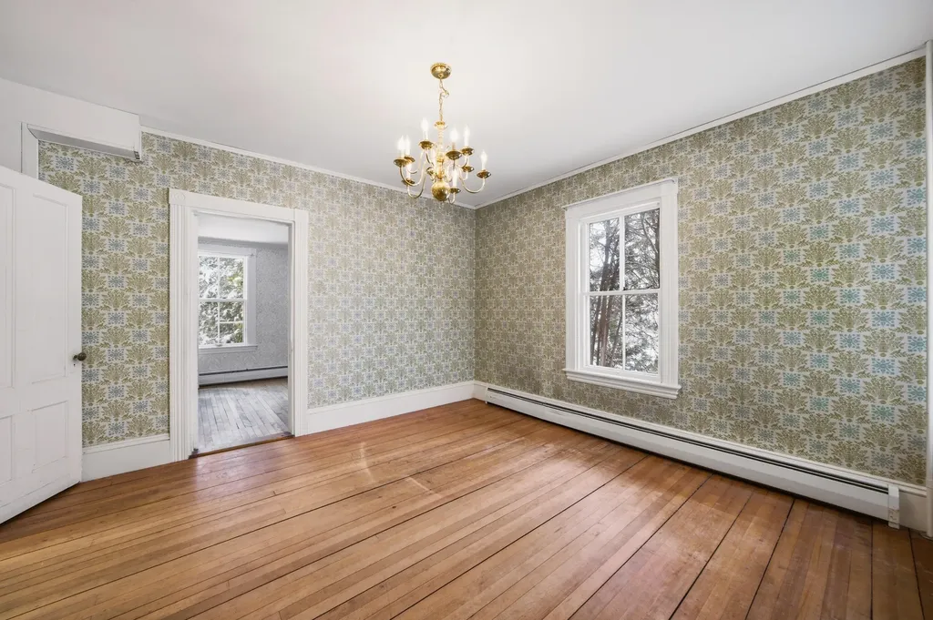 103 Chestnut Street Camden ME 04843