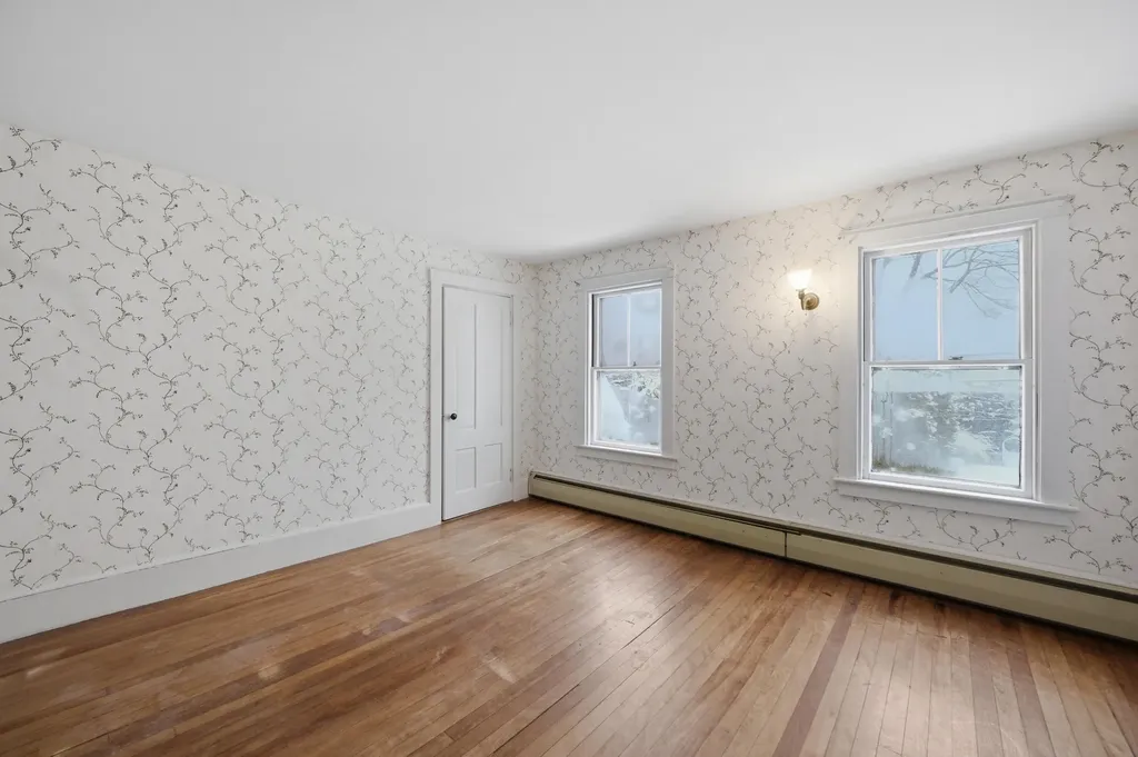 103 Chestnut Street Camden ME 04843