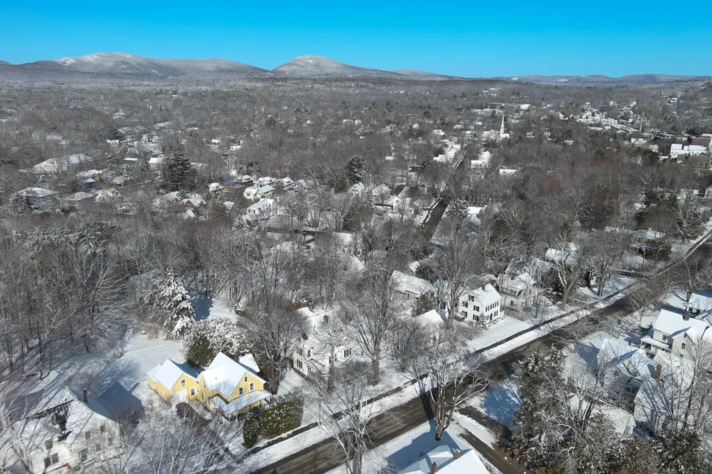 103 Chestnut Street Camden ME 04843