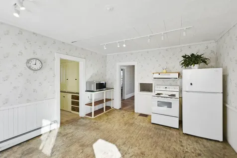 103 Chestnut Street Camden ME 04843