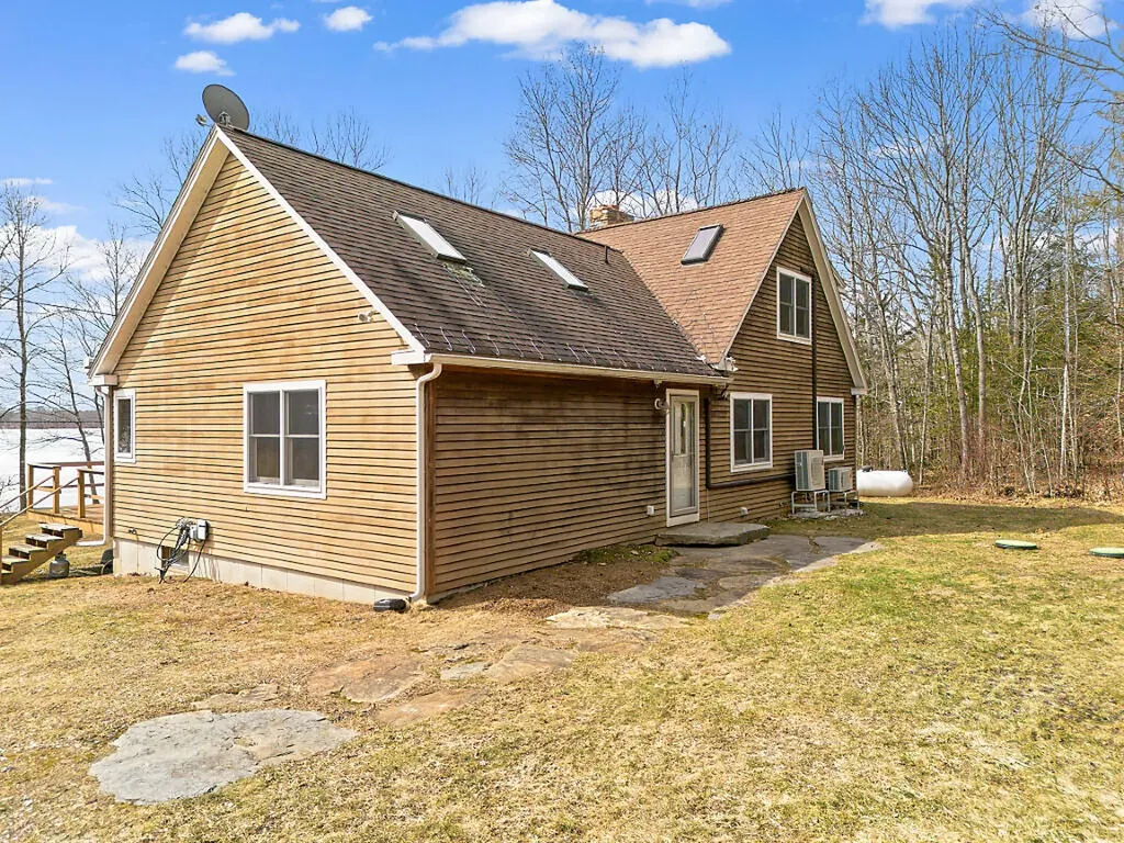 72 Jones Road Vassalboro ME 04989