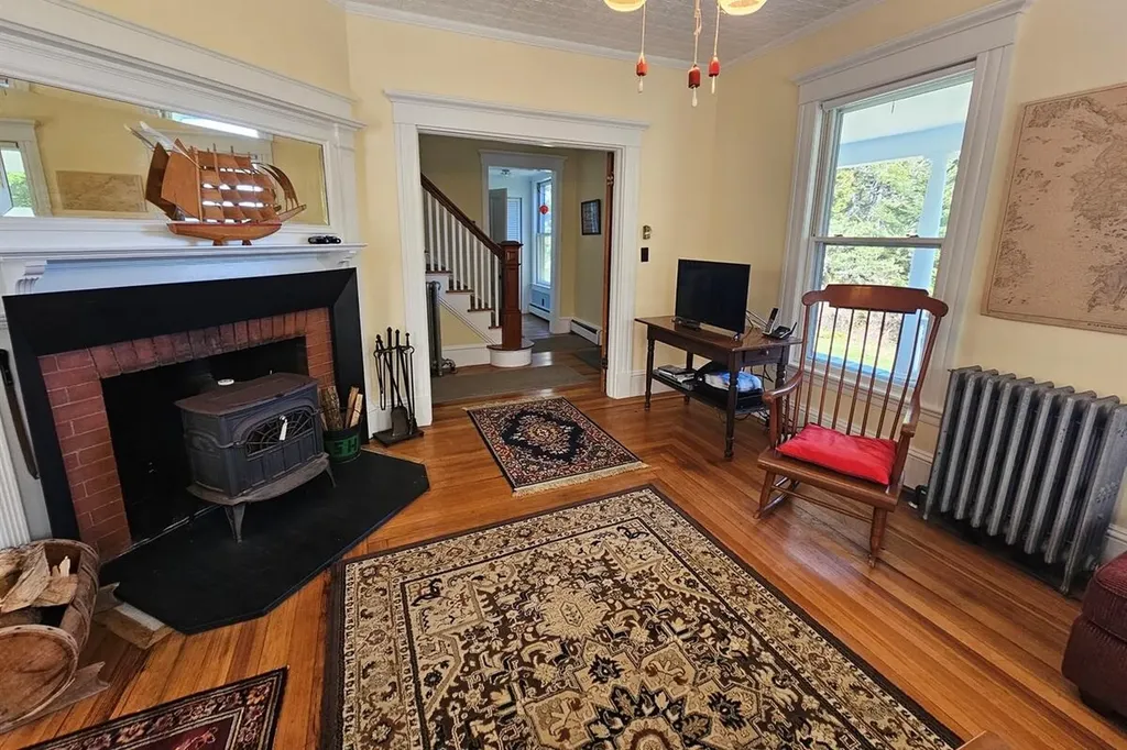 31 Green Head Lane Stonington ME 04681