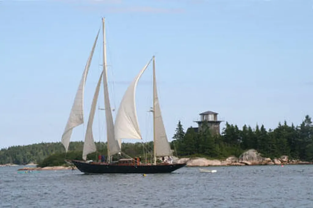 31 Green Head Lane Stonington ME 04681