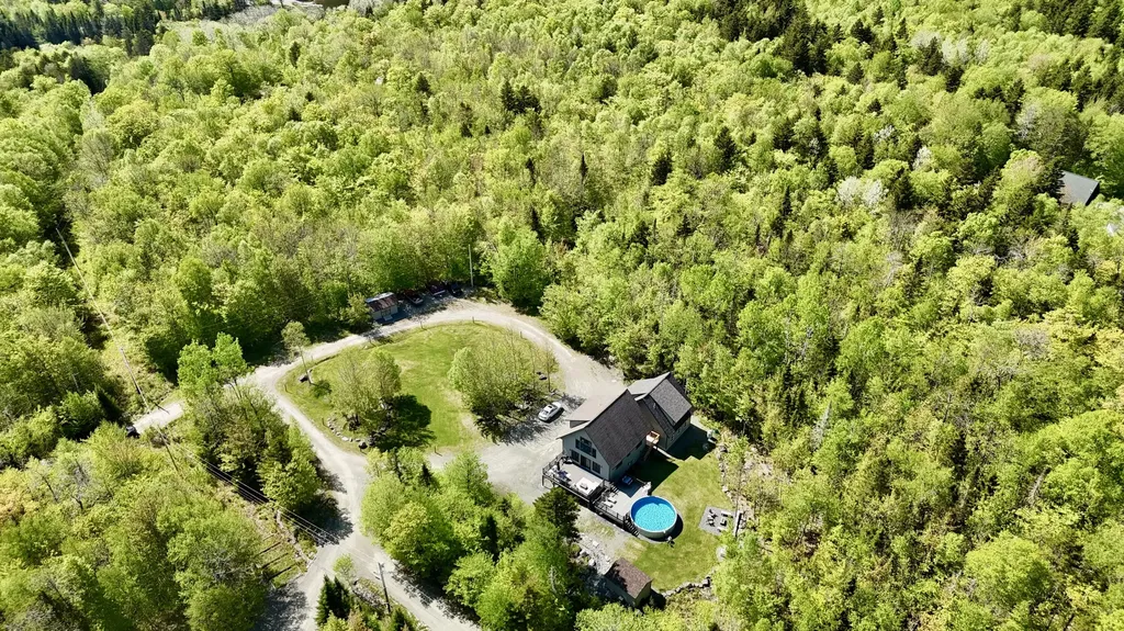 17 Rainbow Way Greenville ME 04441